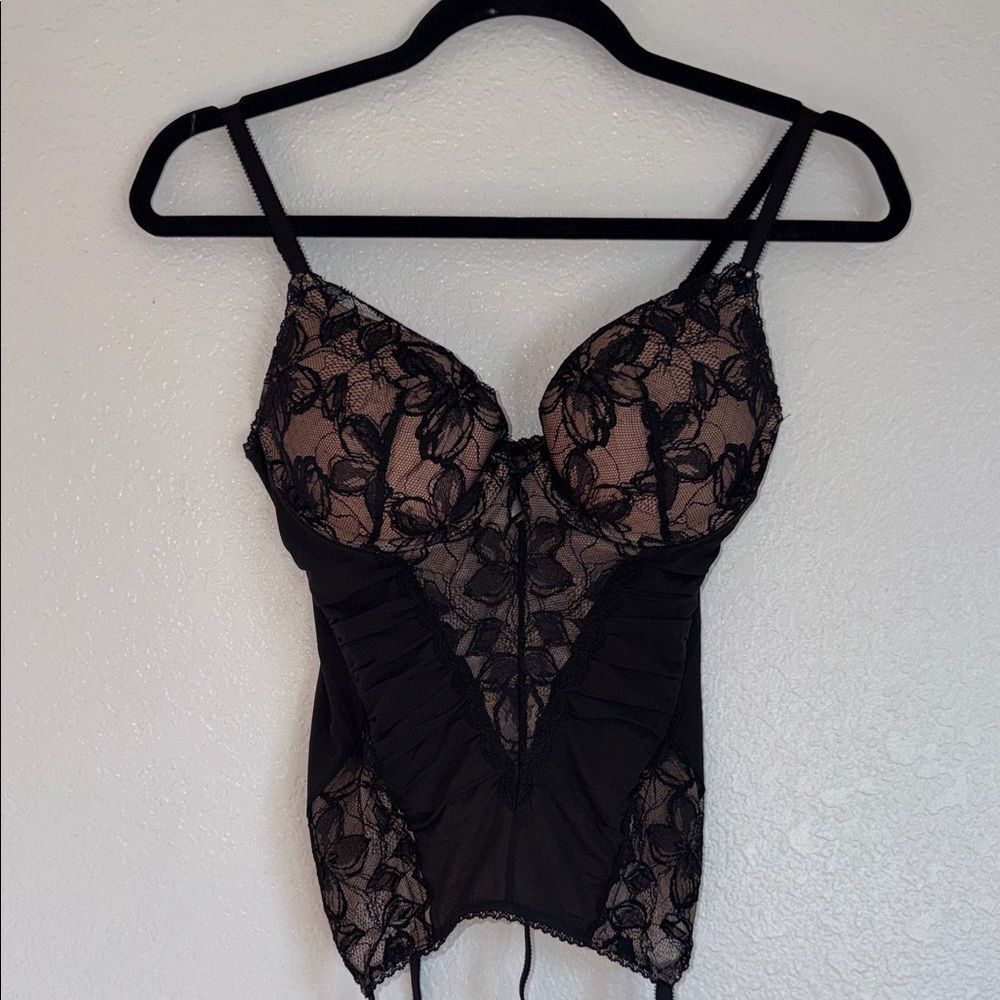 Vintage Victoria’s Secret Y2K goth Lace Bustier corset Top 36B